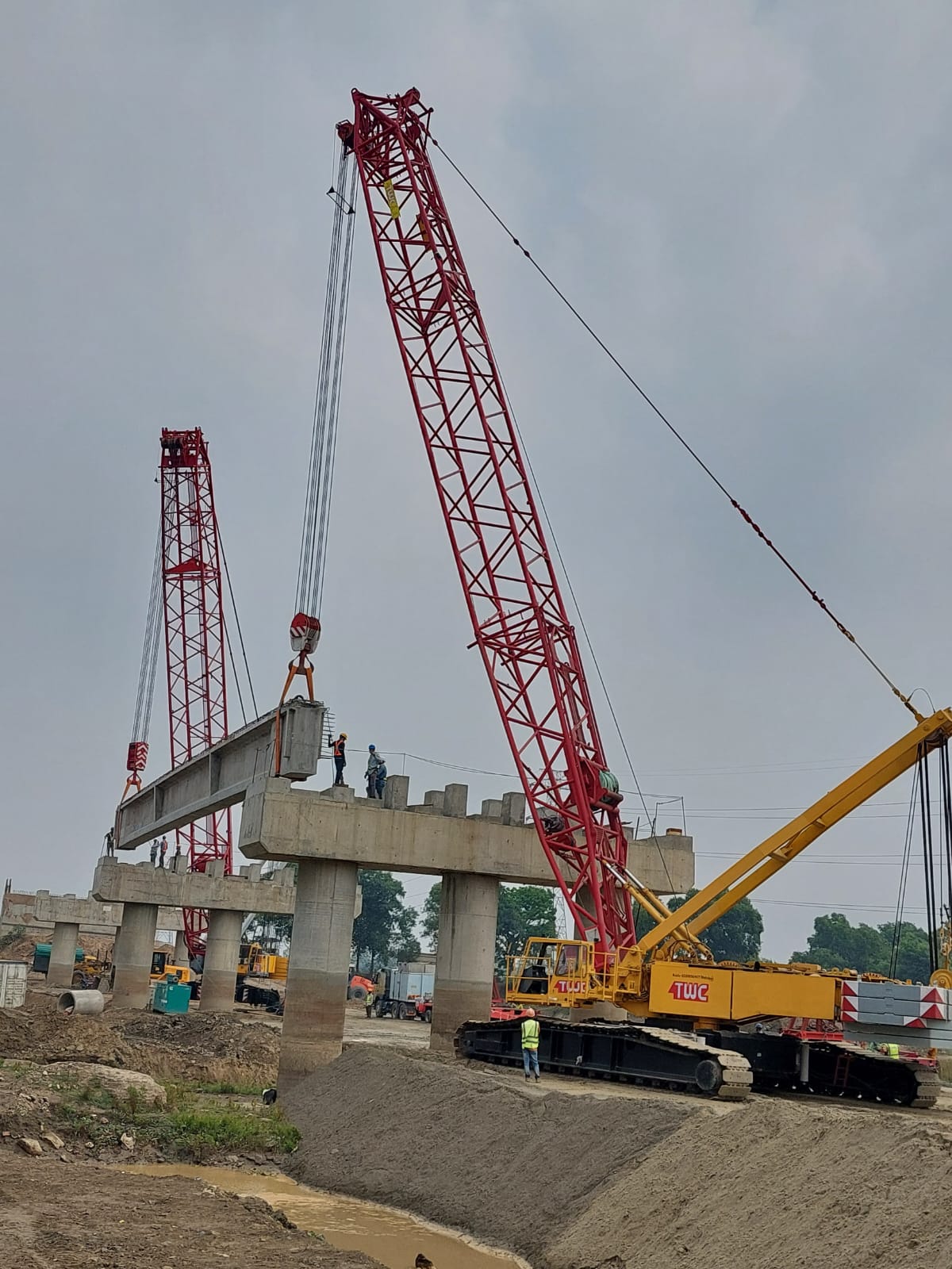 Crawler crane-150 ton